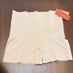 Seamless Beige Shapewear Shorts Werena XL New